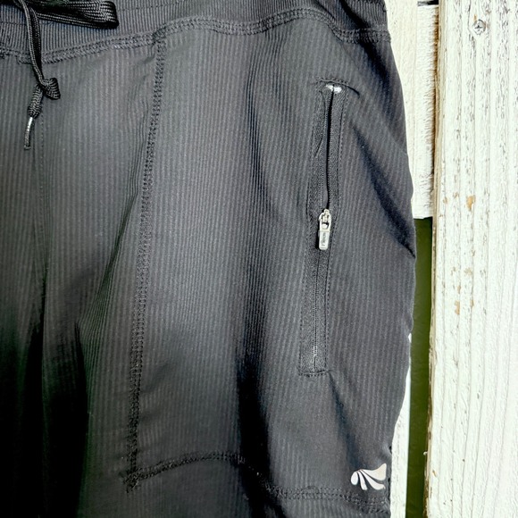 Marika Black Activewear Pants Women's XL Hiking Walking Easy Travel Lightweight - Picture 12 of 16